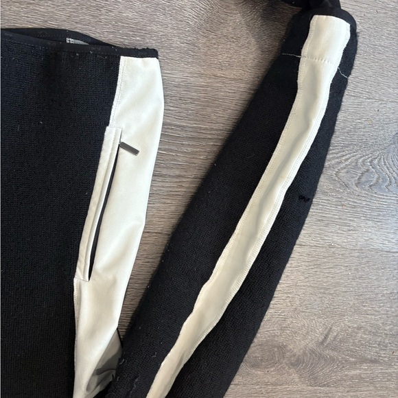 Dale of Norway Black and Cream Performance Jacket - Picture 5 of 9